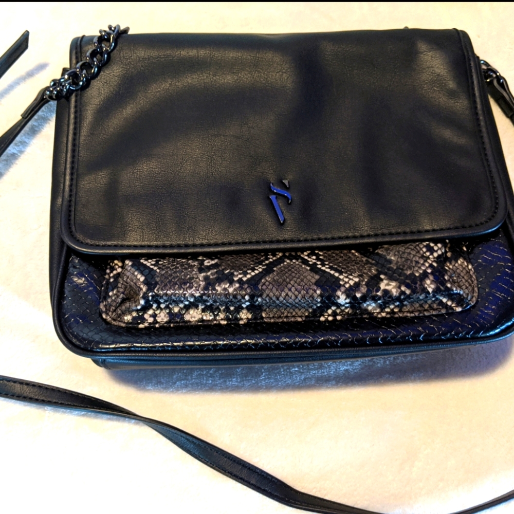 Vera Wang python print bag.